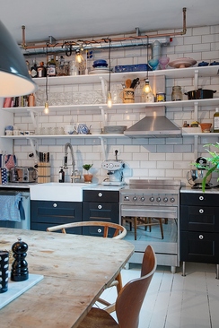 Mutfaklar & Amerikan Tipi Mutfaklar An artist's kitchen with lots of colours 2
