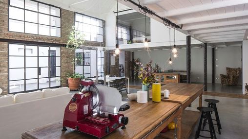 Garage transformed into a loft - Bologna