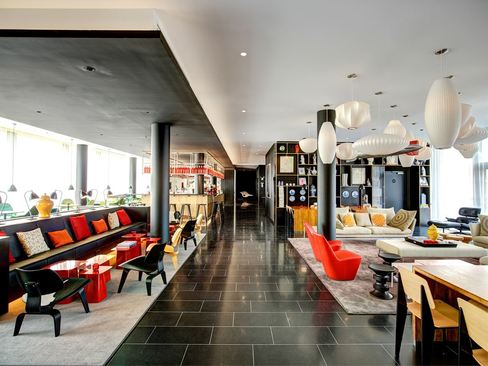 Hotels citizenM Hotel Paris Charles de Gaulle International Airport 2