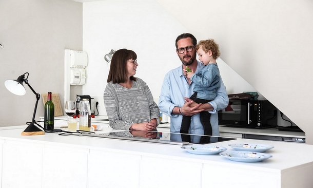 Kitchens & Eat-In Kitchens Kitchen of Nelly Patron and Olivier Champeyrache in Montpellier 1